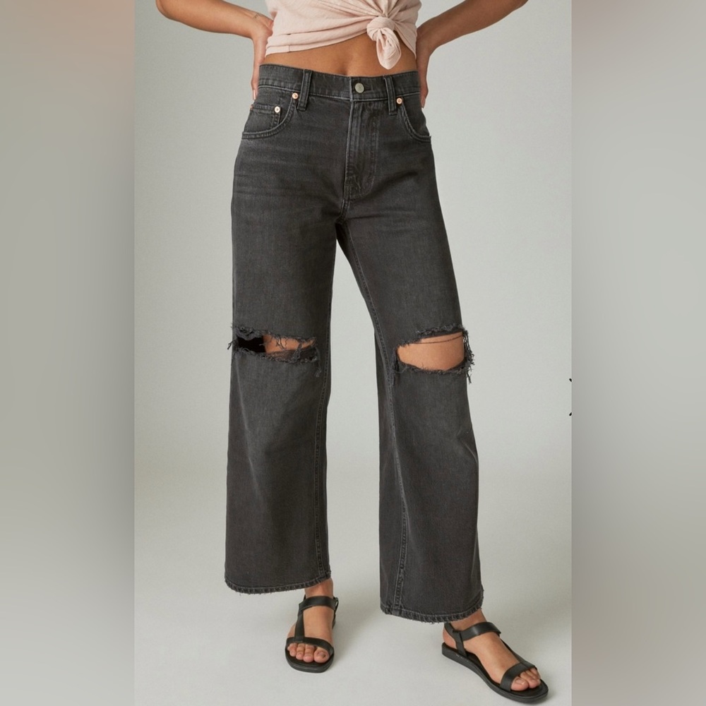 Low rise super wide leg jean